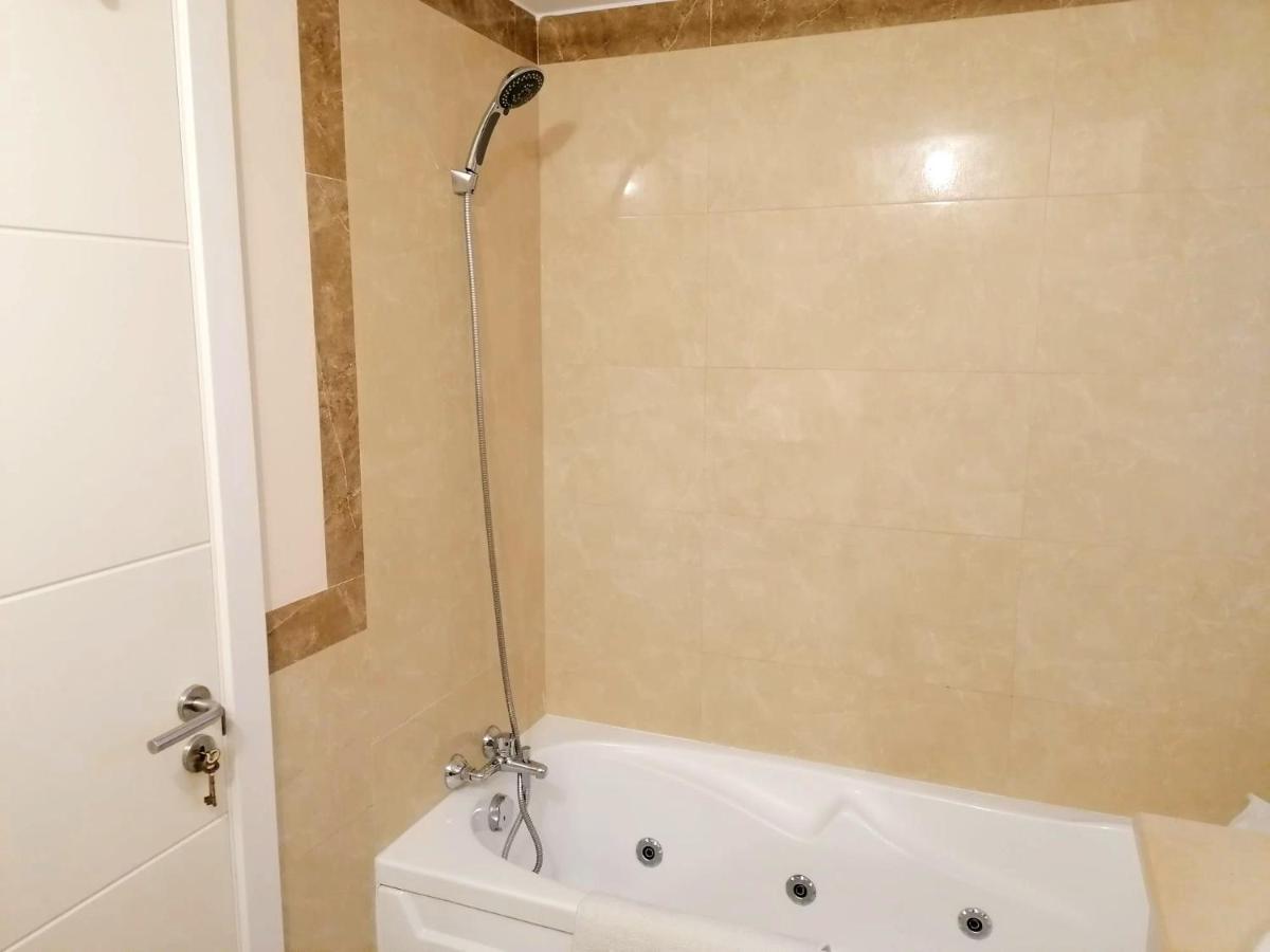 Harmony Apartment Портиман Екстериор снимка